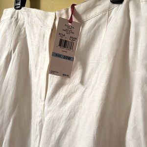 New RUBY RD woman 20W plus soft linen fully lined capri pant off-white beading